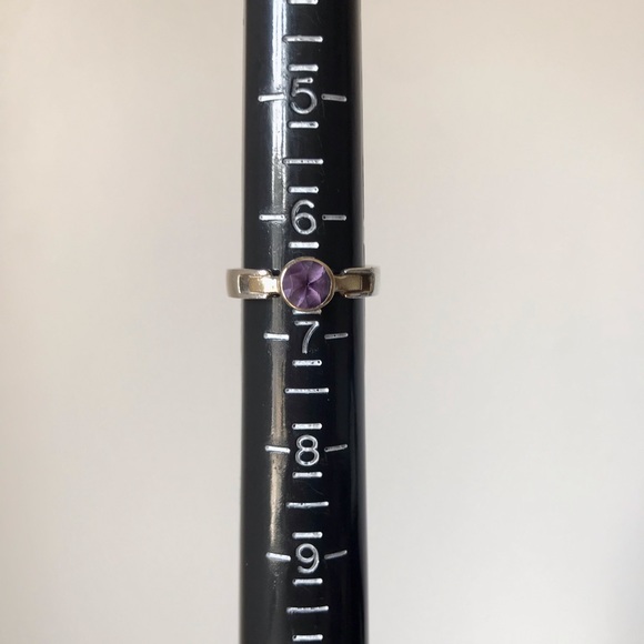 Sterling Silver & Amethyst Ring - Picture 7 of 7